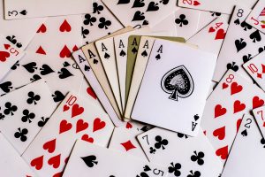 Read more about the article Mesin Slot Gratis vs Berbayar Perbandingan Efeknya pada Otak Anda